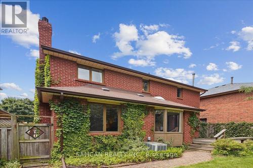 1331 Greenwood Crescent, Oakville, ON - Outdoor