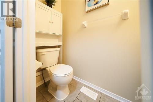 110 Cheyenne Way, Ottawa, ON - Indoor Photo Showing Bathroom