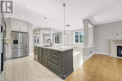 3136 Watercliffe Court, Oakville, ON - Indoor Photo Showing Kitchen With Fireplace With Upgraded Kitchen