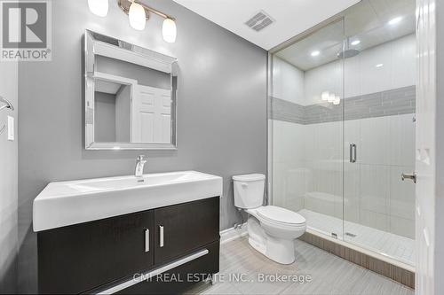 3136 Watercliffe Court, Oakville, ON - Indoor Photo Showing Bathroom