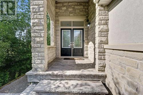 3136 Watercliffe Court, Oakville, ON - Outdoor