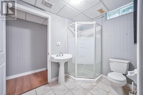 88 Fortissimo Drive, Hamilton, ON - Indoor Photo Showing Bathroom