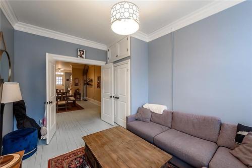 167 James Street N, Hamilton, ON - Indoor Photo Showing Living Room