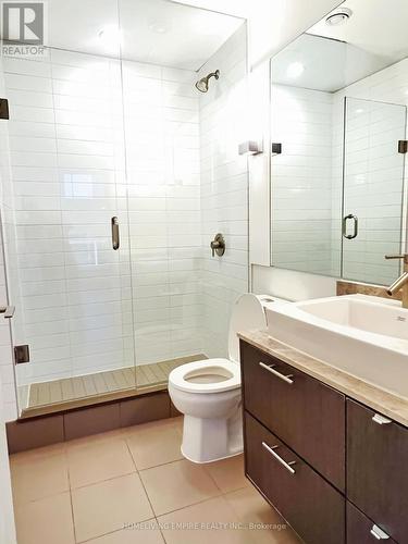 313 - 8 Mercer Street, Toronto, ON - Indoor Photo Showing Bathroom