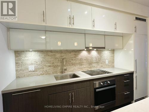 313 - 8 Mercer Street, Toronto (Waterfront Communities), ON - Indoor Photo Showing Kitchen With Upgraded Kitchen