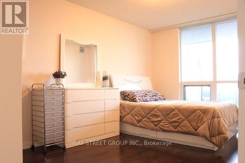 2203 - 5793 Yonge Street, Toronto (Newtonbrook East), ON - Indoor Photo Showing Bedroom