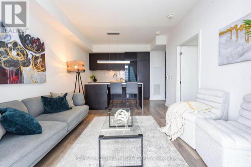 2902 - 15 Lower Jarvis Street, Toronto (Waterfront Communities), ON - Indoor Photo Showing Living Room