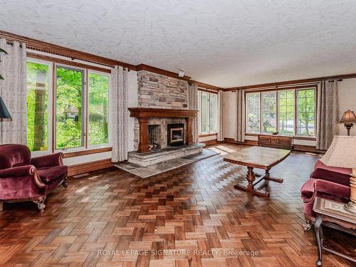 31 Sutherland Walk, Kitchener, ON - Indoor Photo Showing Living Room With Fireplace