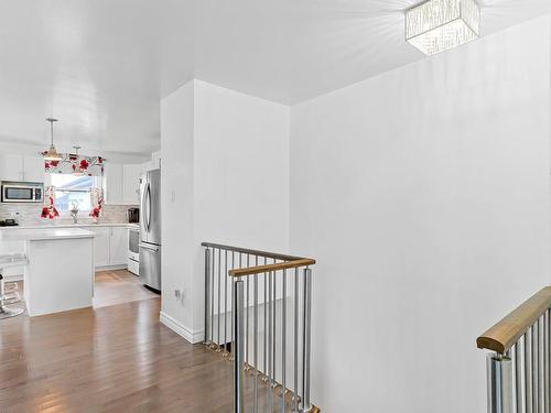 Vue d'ensemble - 21 Rue Des Moissons, Sainte-Barbe, QC - Indoor Photo Showing Kitchen