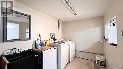 1235 Vanier, Bathurst, NB - Indoor Photo Showing Laundry Room