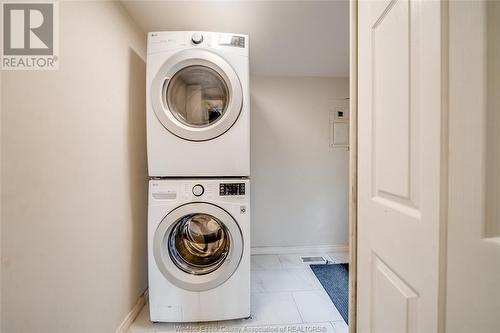 2391 Meldrum Road, Windsor, ON - Indoor Photo Showing Laundry Room