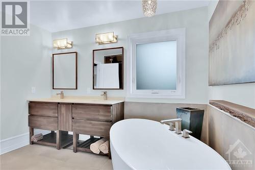 1035 Red Spruce Street, Ottawa, ON - Indoor Photo Showing Bathroom