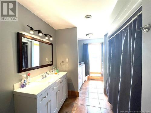 570 South Napan Road, Napan, NB - Indoor Photo Showing Bathroom