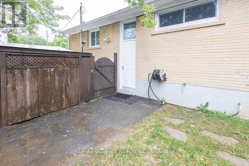 Bsmt - 404 Dovedale Drive, Whitby, ON - Outdoor With Exterior