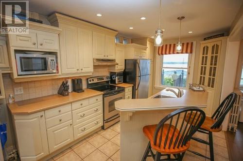 25 Jessie Street, Brockville, ON - Indoor Photo Showing Kitchen