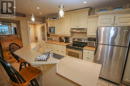 25 Jessie Street, Brockville, ON - Indoor Photo Showing Kitchen With Stainless Steel Kitchen