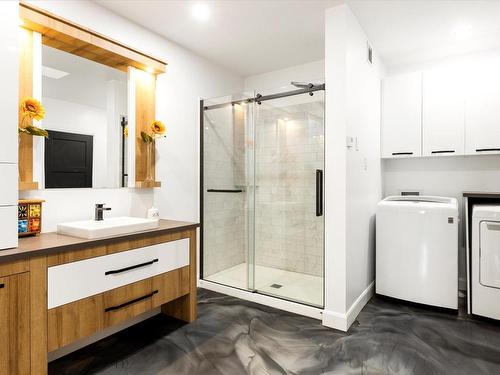 Bathroom - 5267 Route 155, Trois-Rives, QC - Indoor Photo Showing Laundry Room