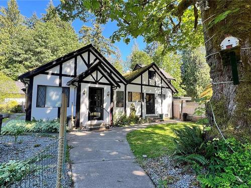 3336 Island Hwy West, Qualicum Beach, BC 