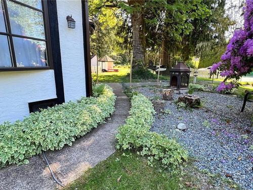 3336 Island Hwy West, Qualicum Beach, BC 