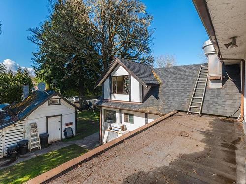 3336 Island Hwy West, Qualicum Beach, BC 