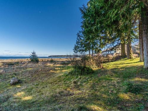 3336 Island Hwy West, Qualicum Beach, BC 