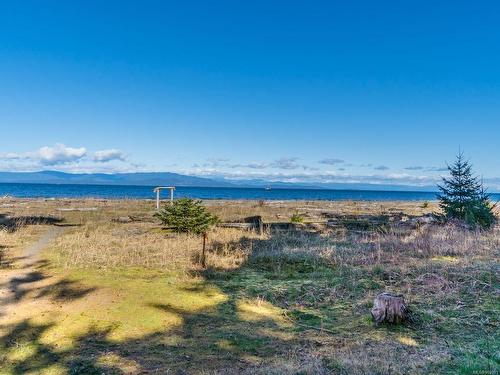 3336 Island Hwy West, Qualicum Beach, BC 