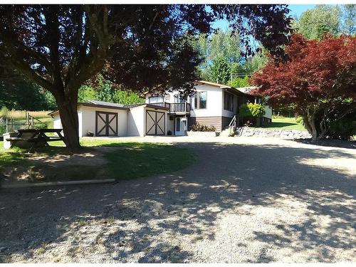 973 Island Hwy, Sayward, BC 