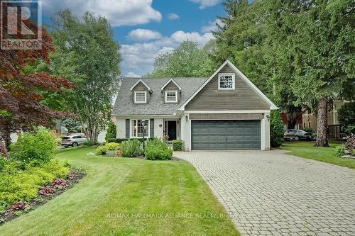 565 Patricia Drive, Oakville, ON - Outdoor With Facade