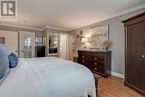 565 Patricia Drive, Oakville, ON - Indoor Photo Showing Bedroom