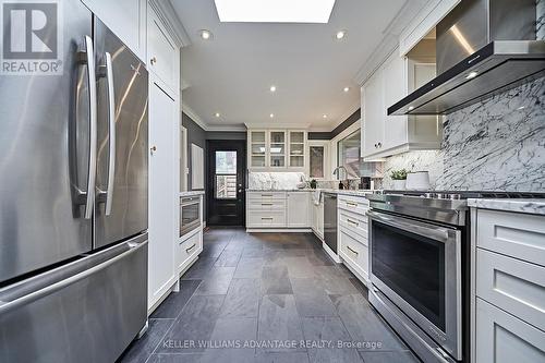 27 Mcnab Boulevard, Toronto, ON - Indoor Photo Showing Kitchen With Stainless Steel Kitchen With Upgraded Kitchen