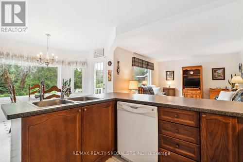 22 Lamont Creek Drive S, Wasaga Beach, ON - Indoor Photo Showing Kitchen With Double Sink