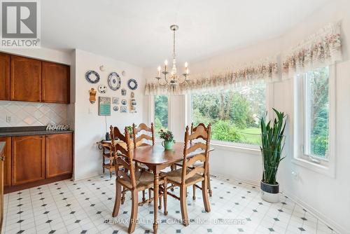 22 Lamont Creek Drive S, Wasaga Beach, ON - Indoor Photo Showing Dining Room