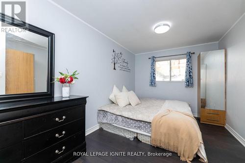 3421 Fellmore Drive, Mississauga (Erindale), ON - Indoor Photo Showing Bedroom