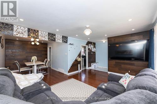 3421 Fellmore Drive, Mississauga (Erindale), ON - Indoor Photo Showing Living Room