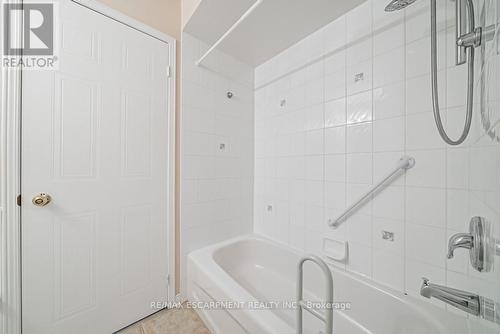 27 - 50 Rice Avenue, Hamilton (Mountview), ON - Indoor Photo Showing Bathroom