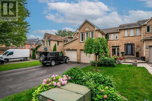 1388 Stonecutter Drive, Oakville, ON - Outdoor