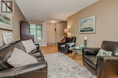 1388 Stonecutter Drive, Oakville, ON - Indoor Photo Showing Living Room