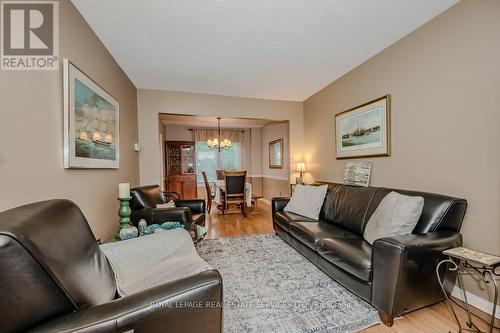 1388 Stonecutter Drive, Oakville, ON - Indoor Photo Showing Living Room