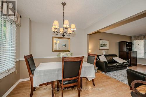 1388 Stonecutter Drive, Oakville, ON - Indoor Photo Showing Dining Room