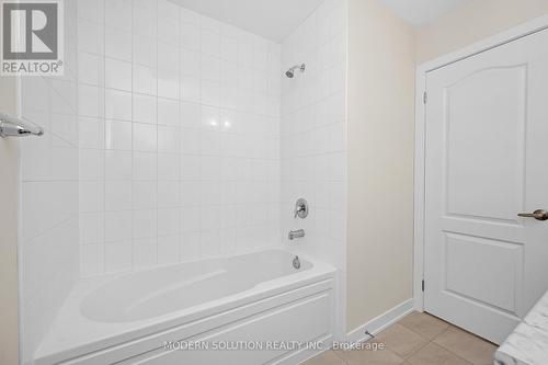 15 Aviron Crescent, Welland, ON - Indoor Photo Showing Bathroom