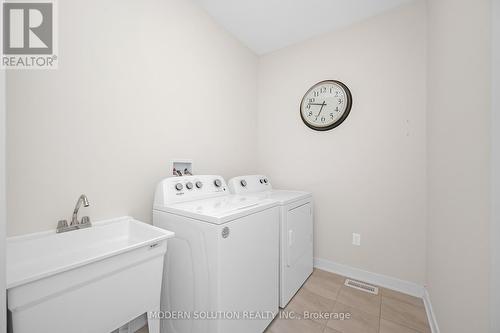 15 Aviron Crescent, Welland, ON - Indoor Photo Showing Laundry Room