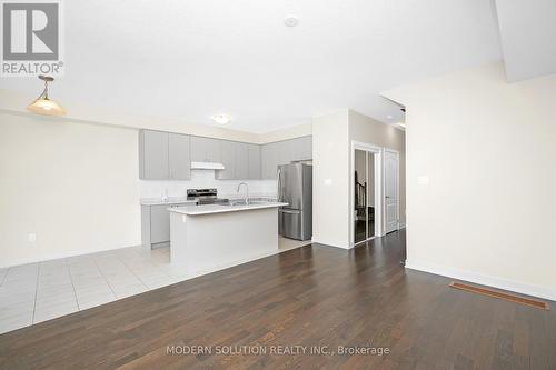 15 Aviron Crescent, Welland, ON - Indoor Photo Showing Kitchen