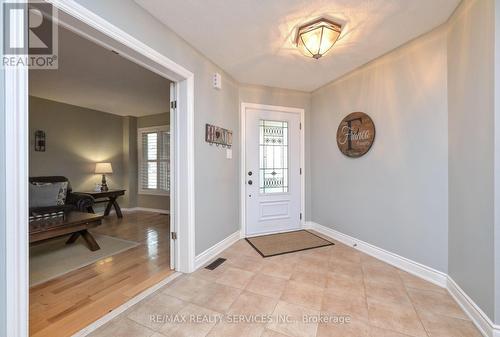 10 Livingston Drive, Caledon, ON - Indoor Photo Showing Other Room