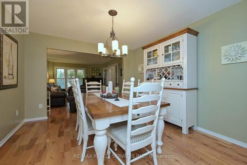 10 Livingston Drive, Caledon, ON - Indoor Photo Showing Dining Room