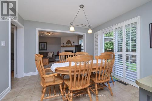 10 Livingston Drive, Caledon, ON - Indoor Photo Showing Dining Room