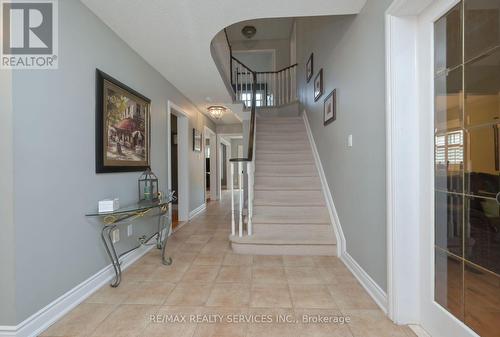 10 Livingston Drive, Caledon, ON - Indoor Photo Showing Other Room