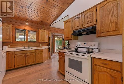 8714 Wellington Road 109, Wellington North, ON - Indoor Photo Showing Kitchen With Double Sink