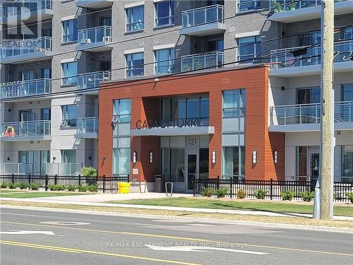 308 - 121 Highway 8 N, Hamilton (Stoney Creek), ON - Outdoor With Balcony With Facade