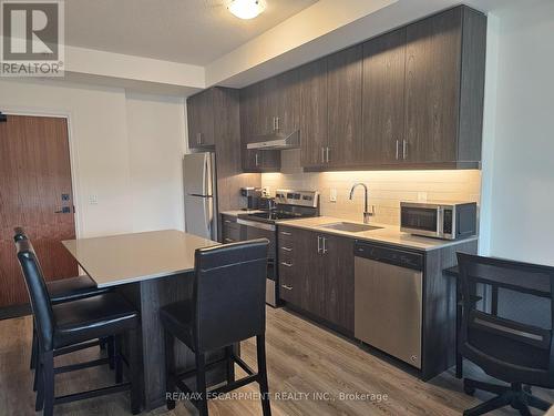 308 - 121 Highway 8 N, Hamilton (Stoney Creek), ON - Indoor Photo Showing Kitchen