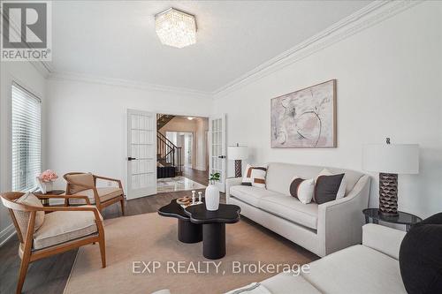 160 Sonoma Boulevard, Vaughan (Sonoma Heights), ON - Indoor Photo Showing Living Room